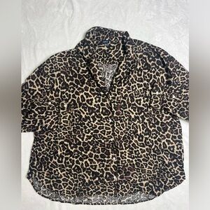 GAP Leopard Print Button-Up Shirt - Neutral Tones